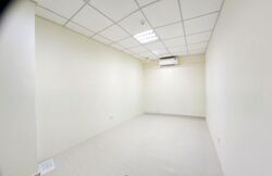 Pemimpin Industrial Building (D20), Factory #556772921